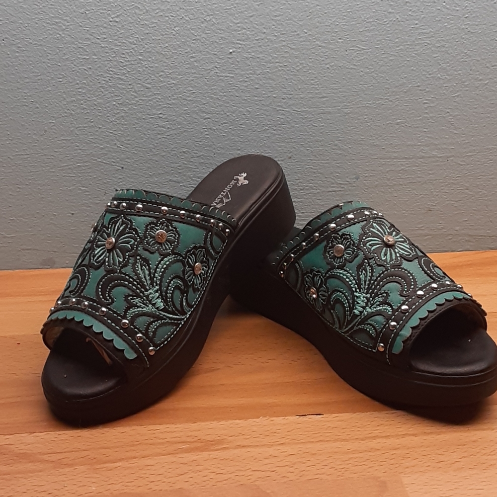 Montana West women's sandals